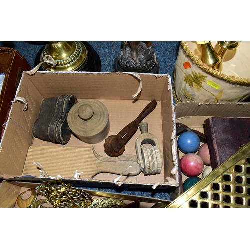 484 - THREE BOXES AND LOOSE LAMP, METALWARES, TREEN AND SUNDRY ITEMS, to include a brass oil lamp with gla... 