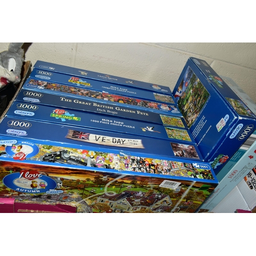 499 - TWO BOXES containing Twenty 1000 piece Jigsaw Puzzles, fifteen from Gibson's Puzzles, one from Hayne... 