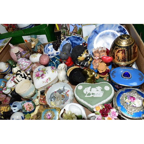 543 - THREE BOXES OF DECORATIVE ORNAMENTS AND SUNDRY ITEMS ETC, to include Wade Whimsies, ceramic, enamel ... 