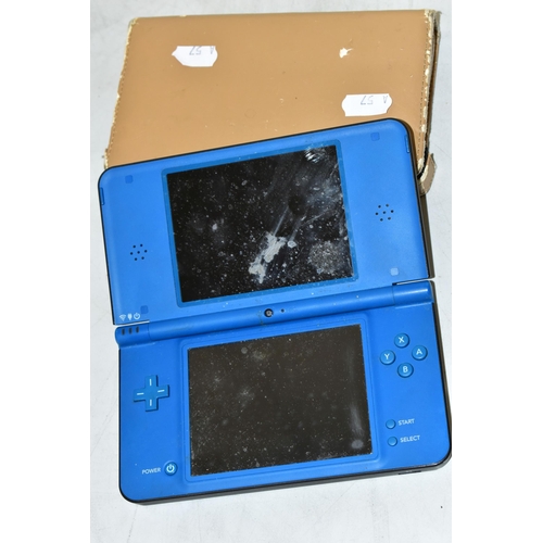 288 - NINTENDO DSI XL BLUE CONSOLE, a blue coloured version of the Nintendo DSI XL, comes with Crossword a... 