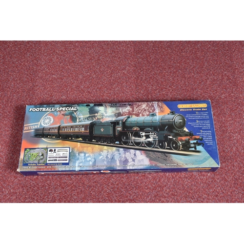 105 - A BOXED HORNBY RAILWAYS OO GAUGE FOOTBALL SPECIAL TRAIN SET, No.R1007, comprising class B17 locomoti... 