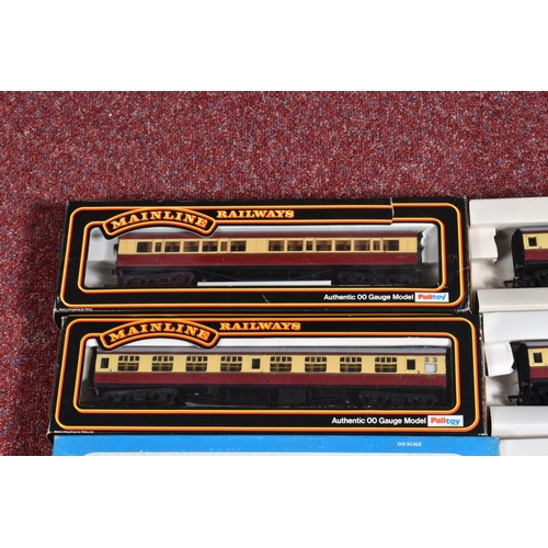 99 - A QUANTITY OF MAINLY BOXED AND PART BOXED OO GAUGE COACHING STOCK, assorted models by Mainline and A... 