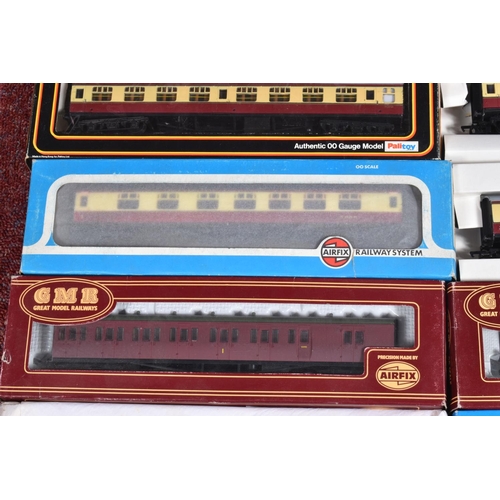 99 - A QUANTITY OF MAINLY BOXED AND PART BOXED OO GAUGE COACHING STOCK, assorted models by Mainline and A... 