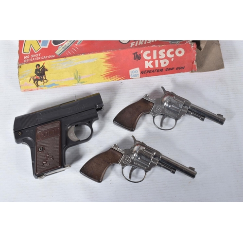 157 - A BOXED CRESCENT MATCHING PAIR OF TEXAS PISTOLS CAP GUN SET, both appear complete and in very good c... 