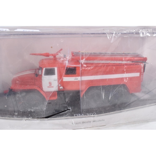 174 - A BOXED START SCALE MODELS URAL 375N MOSCOW FIRE ENGINE, No.102 (SSM No.1231, 1:43 scale, still seal... 