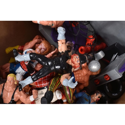 186 - A QUANTITY OF UNBOXED AND ASSORTED PLAYWORN W.C.W. and W.W.F. WRESTLING FIGURES, approx. 35 playworn... 