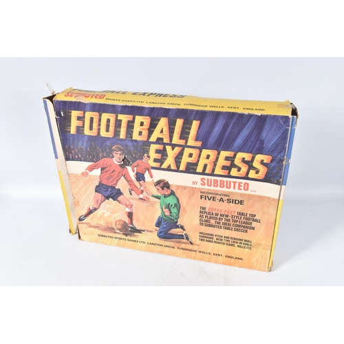 191 - A BOXED SUBBUTEO FOOTBALL EXPRESS SET, appears complete with both boxed teams, pitch complete and in... 