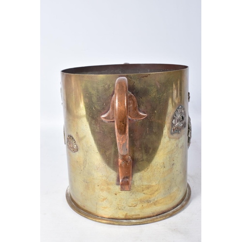 247 - A LARGE WWI DATED TRENCH ART LOVING CUP, it is dated 1916 and has 'DUSSELDORF' written along the bot... 