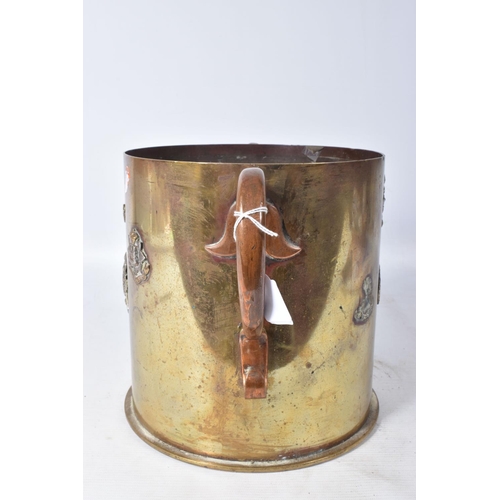 247 - A LARGE WWI DATED TRENCH ART LOVING CUP, it is dated 1916 and has 'DUSSELDORF' written along the bot... 