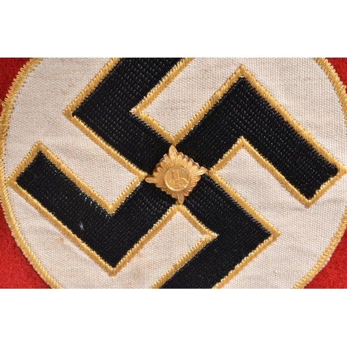 251 - A NAZI PARTY THIRD REICH ARM BAND WITH CENTRAL SWASTIKA & PIP, this arm band is for a KREIS level ra... 