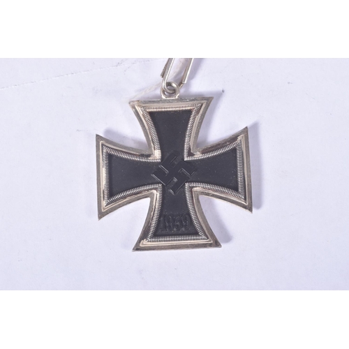 253 - A NICE ORIGINAL KNIGHTS CROSS OF THE IRON CROSS, IT IS believed the parts were made during WW2 but t... 