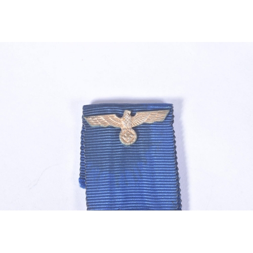 263 - A WWII GERMAN WEHRMACHT 25 YEAR SERVICE AWARD, this award was produced prior to May 1945 and still h... 