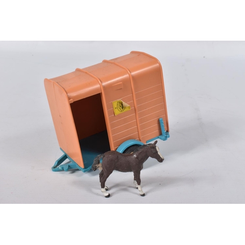 36 - A BOXED BRITAINS LAND ROVER, HORSE BOX AND HUNTER HORSE, No.9575, playworn condition with some paint... 