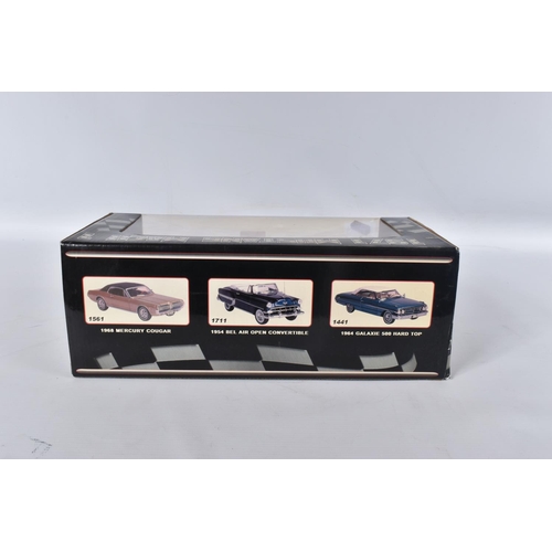 40 - A COLLECTION OF ASSORTED BOXED 1:18 SCALE DIECAST AMERICAN CAR MODELS, to include Ertl Collectibles ... 
