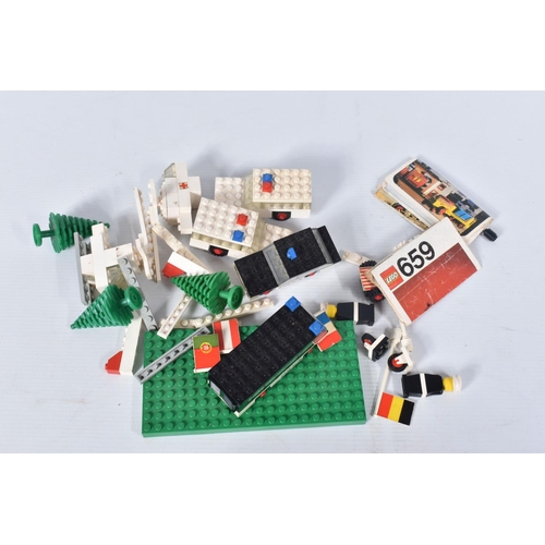 50 - A QUANTITY OF ASSORTED LEGO, majority appears to be assorted sets from the 1980's contained in opene... 