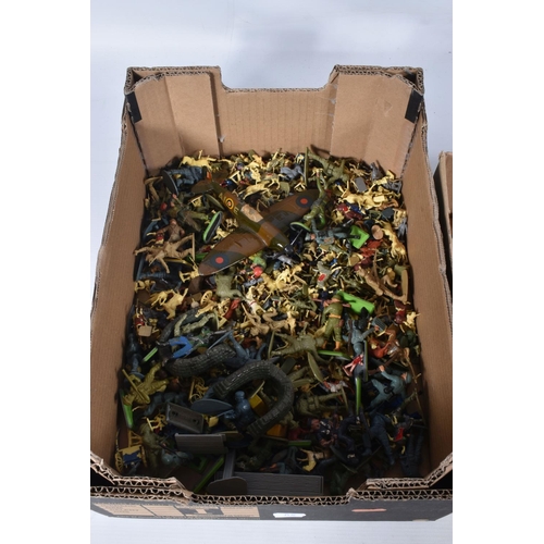 73 - A QUANTITY OF UNBOXED AND ASSORTED PLASTIC SOLDIER FIGURES, assorted figures by Britains Detail, Air... 