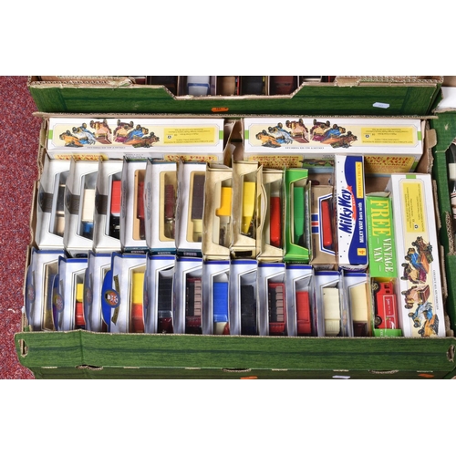 79 - A QUANTITY OF BOXED AND UNBOXED MODERN DIECAST VEHICLES, to include Lledo 'Days Gone', 'Promotors', ... 