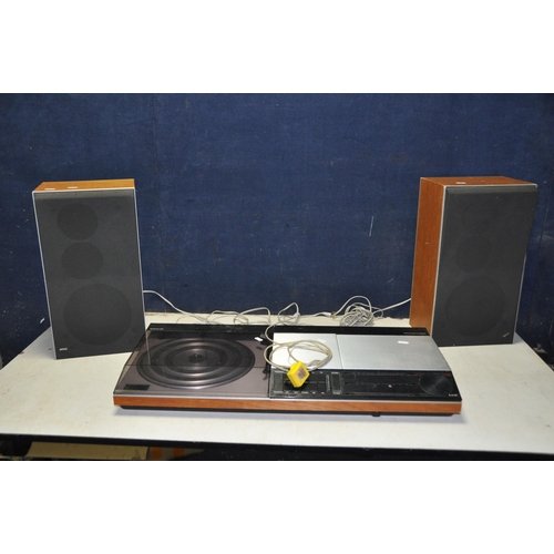 1058 - A BANG AND OLUFSEN BEOCENTRE 3300 SPARES OR REPAIRS and a pair of untested Boevox S45 speakers (Cond... 