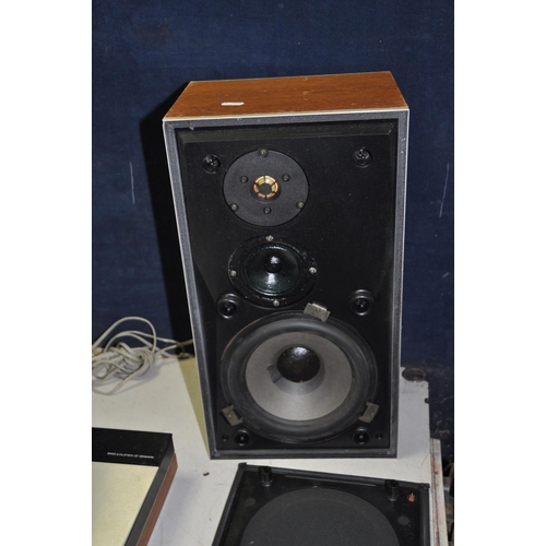 1058 - A BANG AND OLUFSEN BEOCENTRE 3300 SPARES OR REPAIRS and a pair of untested Boevox S45 speakers (Cond... 