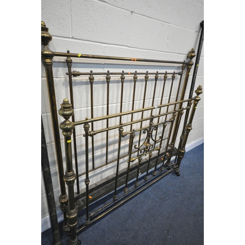 1304 - A VICTORIAN BRASS 5FT BEDSTEAD, with irons (condition:-missing a single brass spindle to footboard, ... 