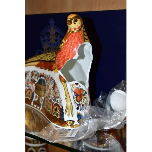 343 - A BOXED ROYAL CROWN DERBY SIGNATURE EDITION PAPERWEIGHT, 'Golden Pheasant - The 250 Collection' to c... 