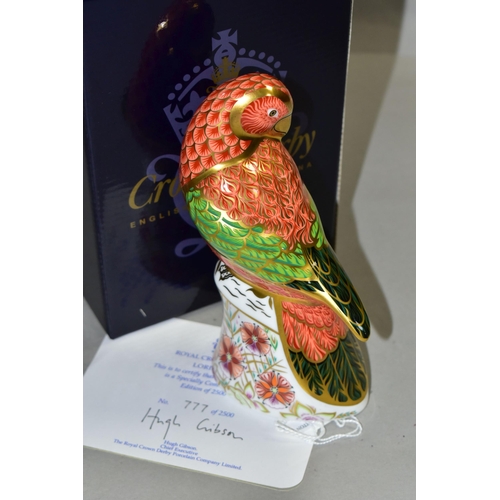 344 - A BOXED LIMITED EDITION ROYAL CROWN DERBY LORIKEET PAPERWEIGHT with certificate numbered 777/2500, g... 