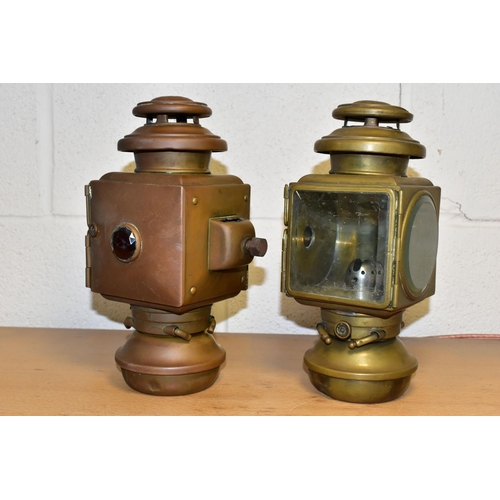 362 - A PAIR OF AMERICAN EARLY BRASS CAR LAMPS, stamped 'E & J Detroit Michigan' to top, height 26cm (2) (... 