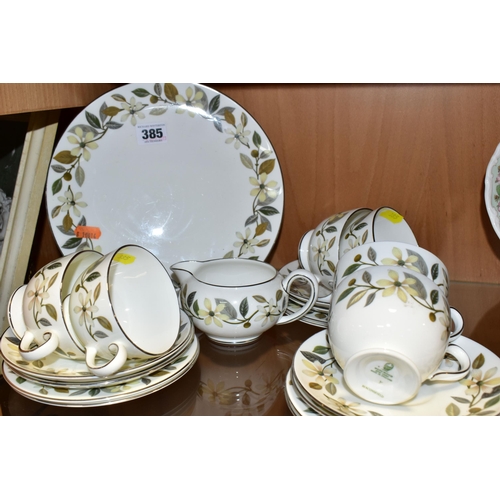 385 - A WEDGWOOD 'BEACONSFIELD' PATTERN TEA SET, comprising one cake plate, sugar bowl, milk jug, six cups... 