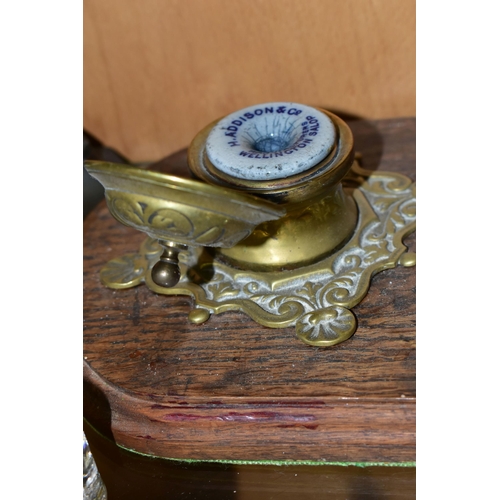 402 - A GROUP OF 20TH CENTURY INK STANDS AND INKWELLS, comprising a cast black ink stand in the form of a ... 