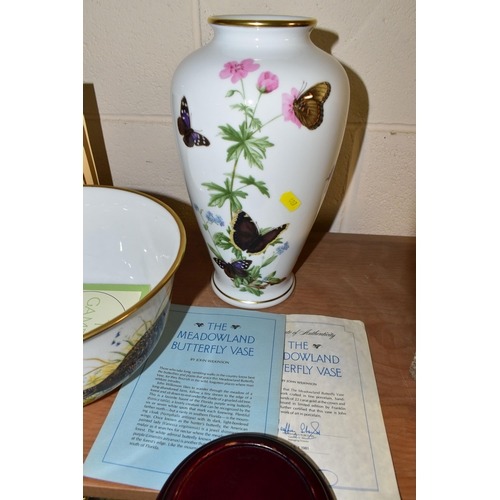 407 - A FRANKLIN PORCELAIN 'THE GAME BIRD BOWL' TOGETHER WITH TWO VASES, comprising 'The Game Bird Bowl' b... 