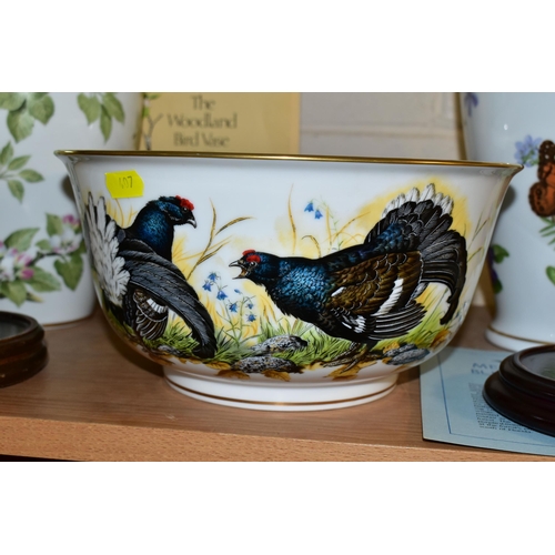 407 - A FRANKLIN PORCELAIN 'THE GAME BIRD BOWL' TOGETHER WITH TWO VASES, comprising 'The Game Bird Bowl' b... 