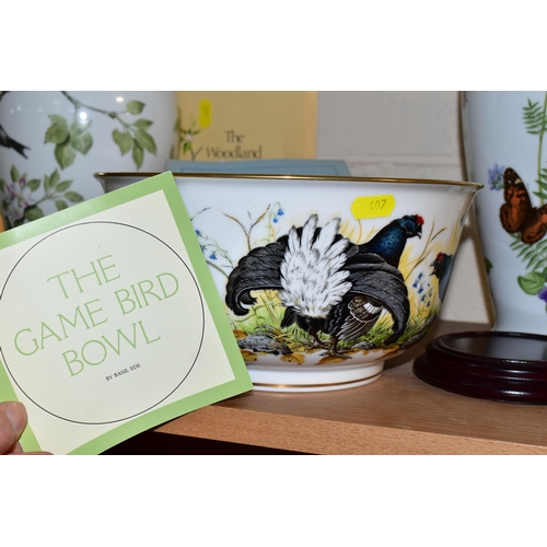 407 - A FRANKLIN PORCELAIN 'THE GAME BIRD BOWL' TOGETHER WITH TWO VASES, comprising 'The Game Bird Bowl' b... 