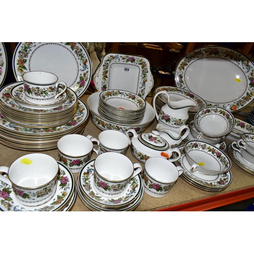 424 - A SPODE 'TAPESTRY' PATTERN DINNER SERVICE, comprising one large meat plate, two oval serving dishes,... 