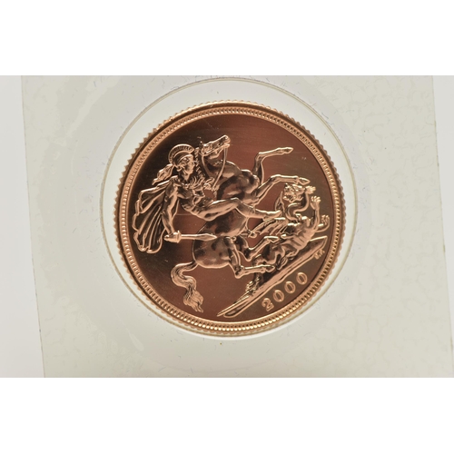 14 - A LATE 20TH CENTURY FULL GOLD SOVEREIGN COIN, obverse depicting Queen Elizabeth II, reverse George a... 