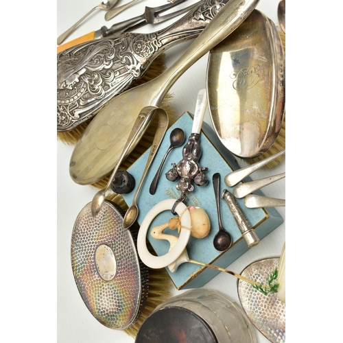 158 - A BOX OF ASSORTED SILVER ITEMS, to include two silver clothes brushes, a clothes brush silver liner ... 