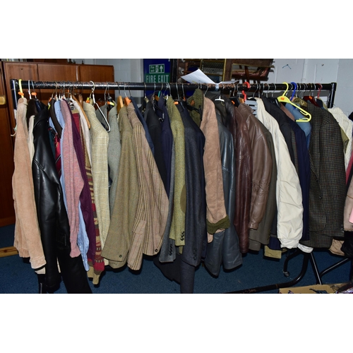 576 - ONE RAIL OF GENTLEMEN'S CLOTHING, to include suits, tweed jackets, sheepskin coat, sweaters, dinner ... 
