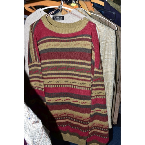 576 - ONE RAIL OF GENTLEMEN'S CLOTHING, to include suits, tweed jackets, sheepskin coat, sweaters, dinner ... 