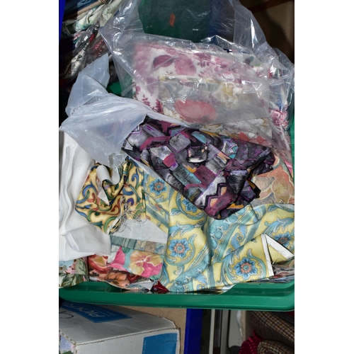 581 - TEN BOXES AND LOOSE ASSORTED FABRIC OFFCUTS AND SEWING MACHINES ETC, the bulk of this lot is compris... 