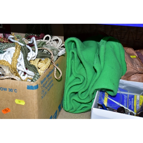 581 - TEN BOXES AND LOOSE ASSORTED FABRIC OFFCUTS AND SEWING MACHINES ETC, the bulk of this lot is compris... 