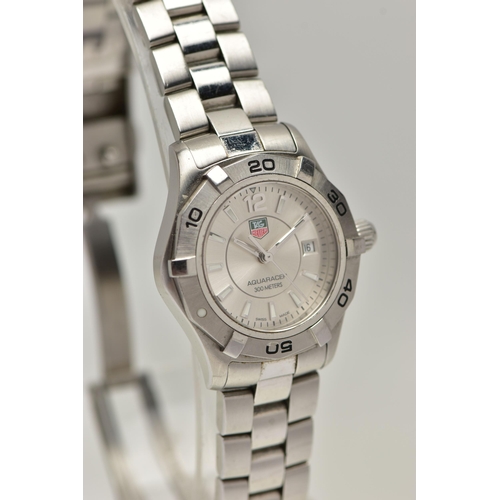 26 - A LADYS 'TAG HEUER' WRISTWATCH, quartz movement, round silver dial signed 'Tag Heuer, Aquaracer 300 ... 