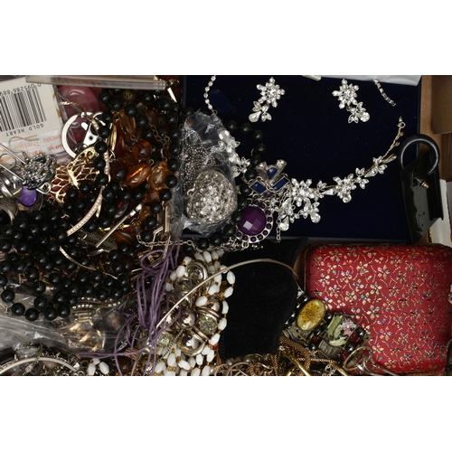 130 - A BOX OF ASSORTED COSTUME JEWELLERY, to include beaded necklaces, bracelets, bangles, earrings, broo... 