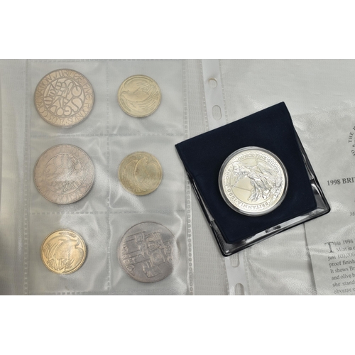 157 - A PLASTIC BOX CONTAINING MAINLY MIXED UK COINAGE, to include a One Ounce 1998 silver Britannia, a sm... 