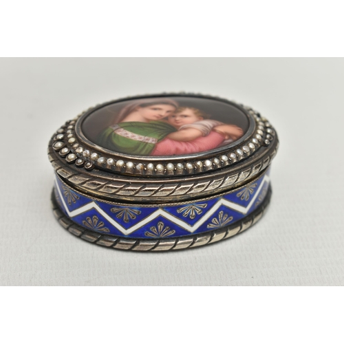 222 - A LATE 19TH CENTURY CONTINENTAL SILVER, ENAMEL AND PORCELAIN SNUFF BOX OF OVAL FORM, the hinged cove... 