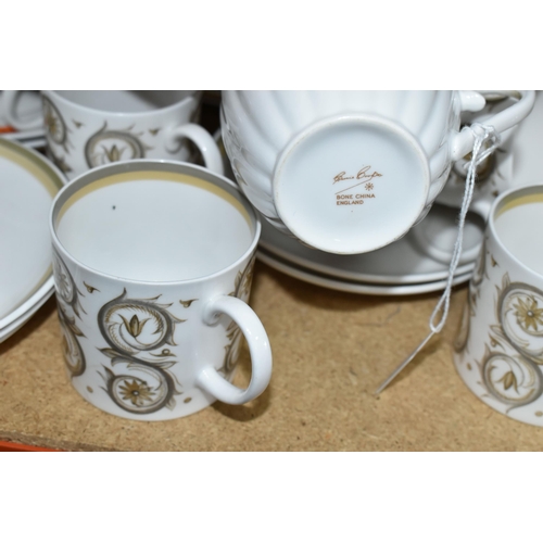 359 - A WEDGWOOD 'HATHAWAY ROSE' R4317 PATTERN TEA SET, TOGETHER WITH A SUSIE COOPER 'VENETIA' PATTERN COF... 