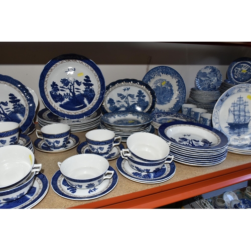 371 - A LARGE QUANTITY OF BLUE AND WHITE DINNERWARE, comprising Royal Doulton The Majestic Collection Boot... 