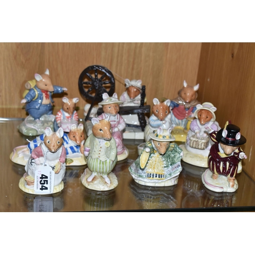 454 - TWELVE ROYAL DOULTON 'JILL BARKLEM'S BRAMBLY HEDGE' FIGURES, comprising Clover DBH16, Conker DBH21, ... 