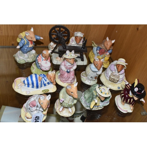 454 - TWELVE ROYAL DOULTON 'JILL BARKLEM'S BRAMBLY HEDGE' FIGURES, comprising Clover DBH16, Conker DBH21, ... 