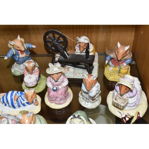 454 - TWELVE ROYAL DOULTON 'JILL BARKLEM'S BRAMBLY HEDGE' FIGURES, comprising Clover DBH16, Conker DBH21, ... 