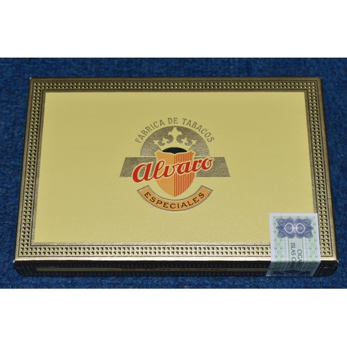 458 - CIGARS, one sealed box of 25 DON ALVARO Especials Cigars, made in Islas Canarias