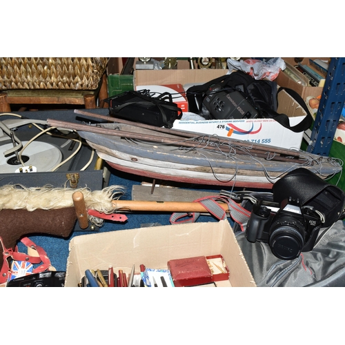 476 - ONE BOX OF VINTAGE CAMERAS, PENS AND SUNDRIES, to include a model sailing boat, a small oak foot sto... 